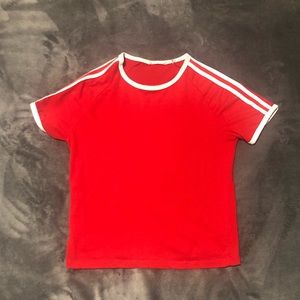 RED TEE